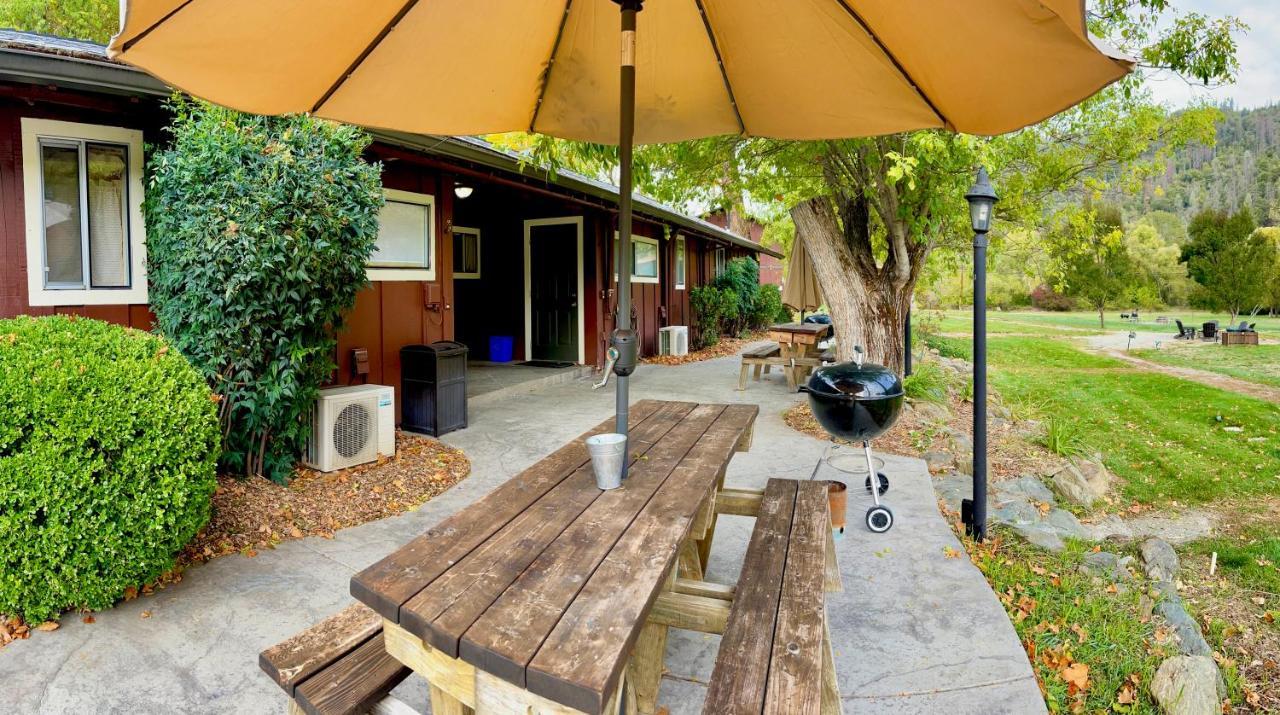 Indian Creek Lodge Douglas City Buitenkant foto